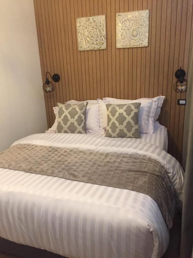 Tree​ For​ Rest​ Poshtel Vandrarhem Bangkok Exteriör bild