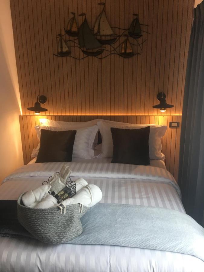 Tree​ For​ Rest​ Poshtel Vandrarhem Bangkok Exteriör bild